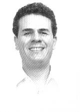ANDRÉ FERRAZ