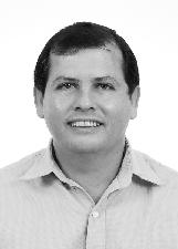 CARLOS MANZANO