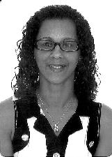 CLAUDIA TOMAZ