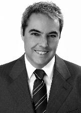 RENÉ VILELA