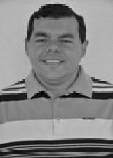 JAMES GOMES
