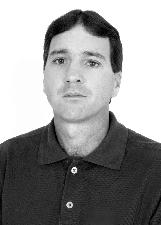 JORGE E. LARGURA (EDINHO PERES