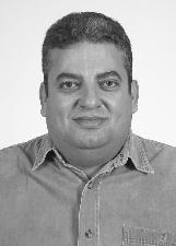 CESAR NAVES
