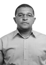 ADRIANO REIS CARISMÁTICO