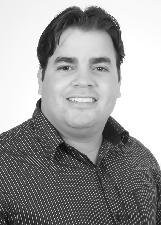 DOUGLAS DIAS