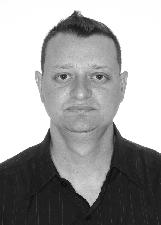 VITÃO GIAROLA
