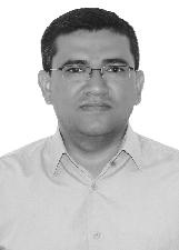 MÁRCIO ADRIANO