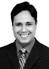 HUGO QUEIROZ