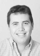 VINICIUS LOW