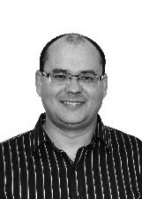 PROFESSOR UALISON RÉBULA