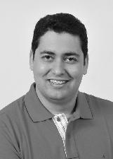 DR. FERNANDO