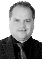 DR. NILTON CESAR