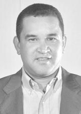 ZÉ ADELSON