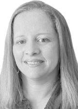 ELINE GOMES