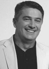 LUIS ÁLVARO