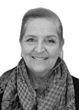 BETH FERNANDES