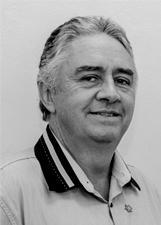 EDUARDO CARNEIRO