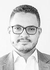 DOUTOR DOUGLAS RODRIGUES