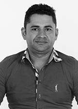 TON CRUZ