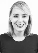 JANAÍNA LOUKAS POR BATOM