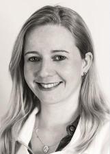 DRA. REGIANE SOUZA NEVES