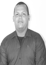PROFESSOR JAMES ANDRADE