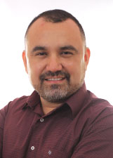 HEARLEN MOREIRA