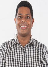 LÉO SOARES