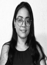 LAÍS CRUZ