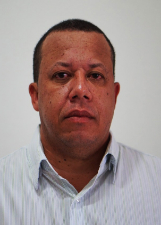 CLEBISON DE BRANCO