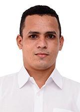 LUIS ROBERTO