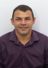 VAL FARIAS