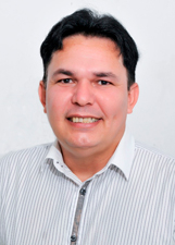 PROFESSOR MAURÍCIO