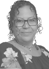LUCIANA SOARES