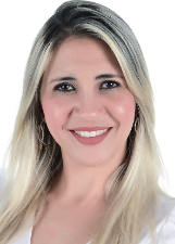 LARISSA HUHN