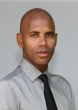 LUIS SANTOS