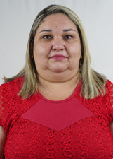 DIVANIA ARAUJO