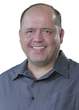 LEO PIRES
