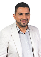 MOISES VIDAL
