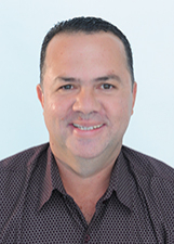 DOUTOR FERNANDO CARNEIRO