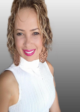 LU CASTRO