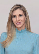 LIA CHAVES