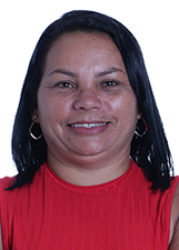 LUCIA LINHARES