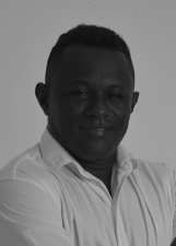 LEO PINHEIRO