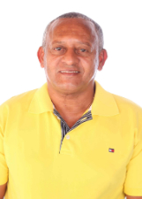 GERALDINHO CUNHADO DE QUINHA