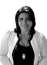 PROFESSORA KELY GIULIANA