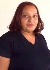 TIANA PÉ NO CHÃO