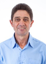 ROMUALDO MACEDO