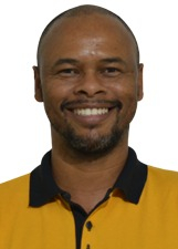 LEANDRO TAVARES