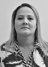 LILIAN CUIDADORA DE ANIMAIS